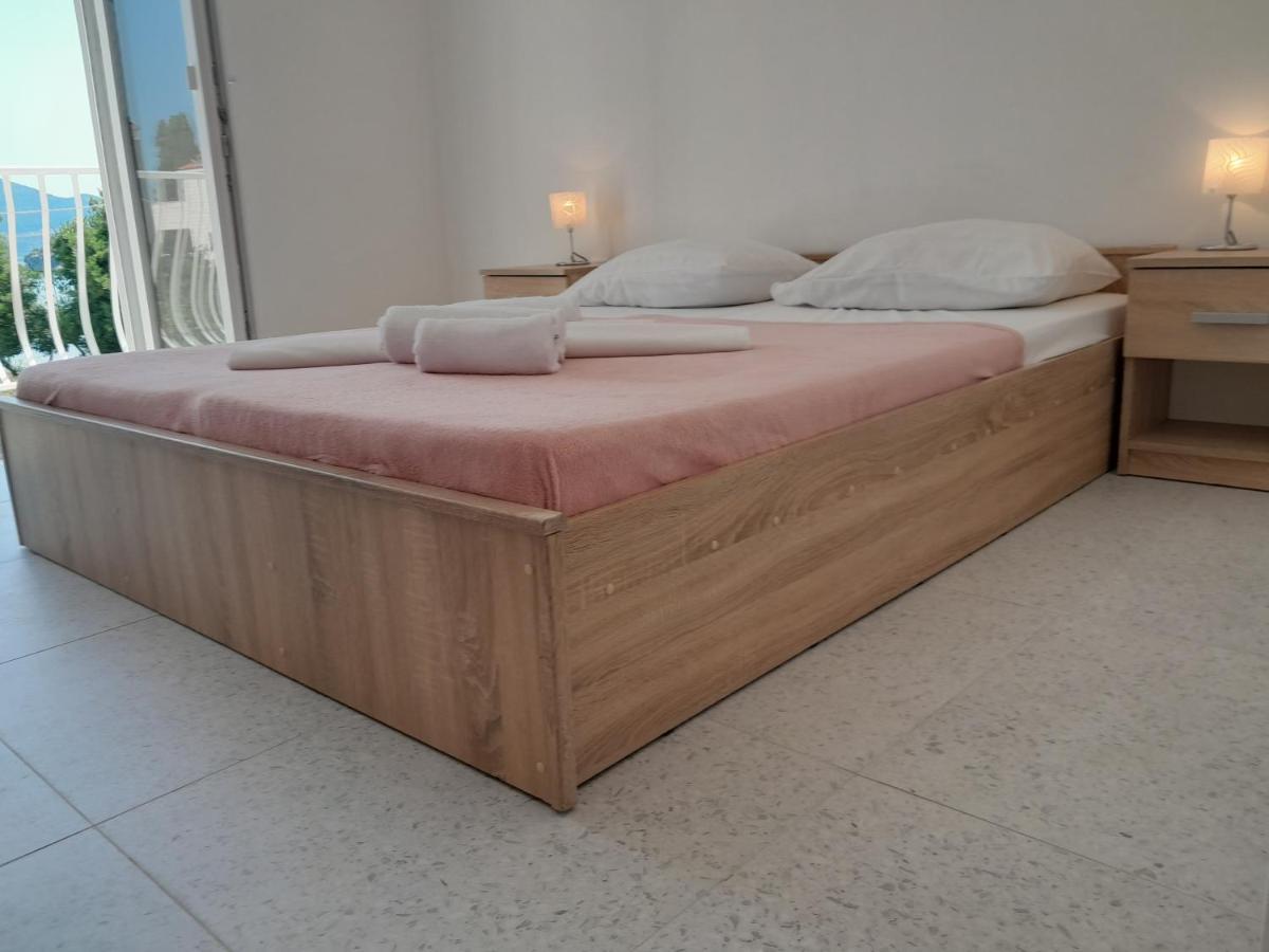 Apartmani Urlic سريسر المظهر الخارجي الصورة